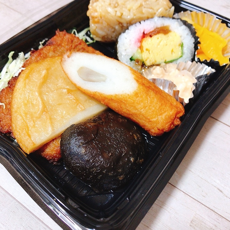 資さんうどんお惣菜弁当